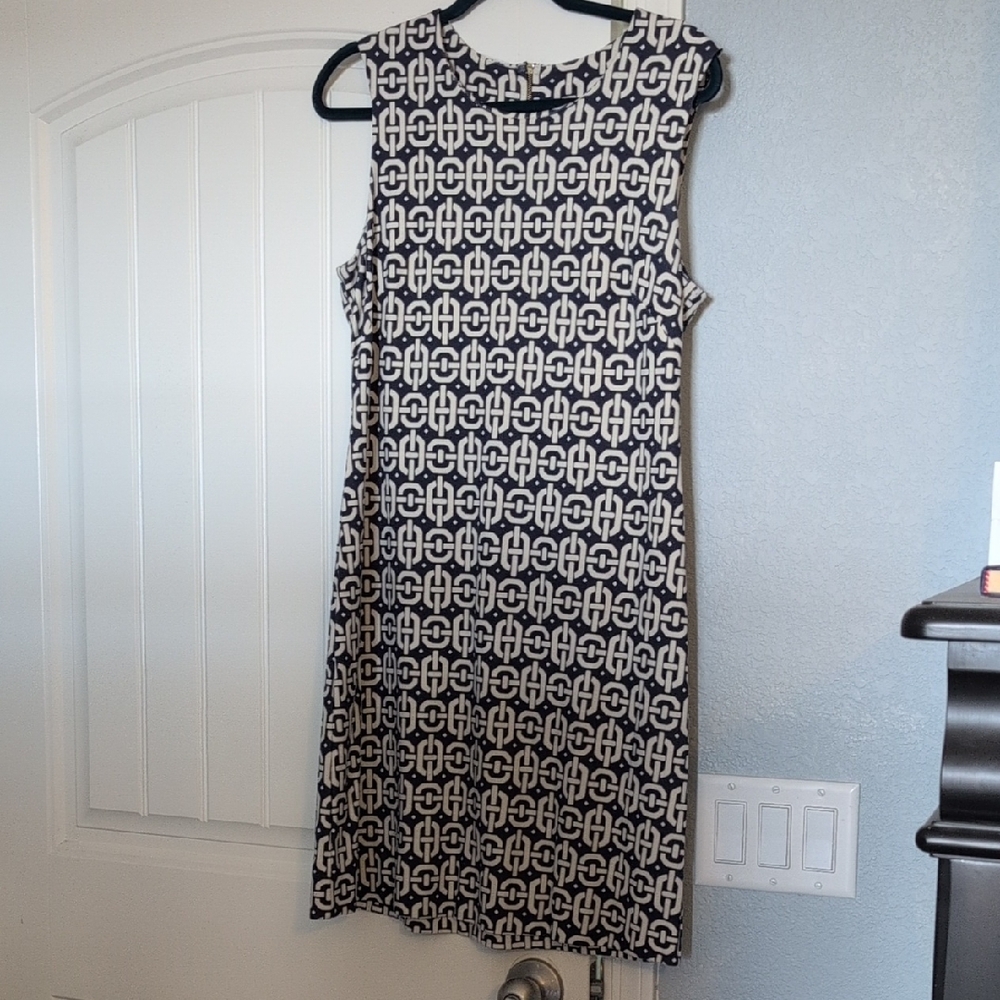 Banana Republic Navy and Ecru Geometric Sheath Dress 2000s Vintage